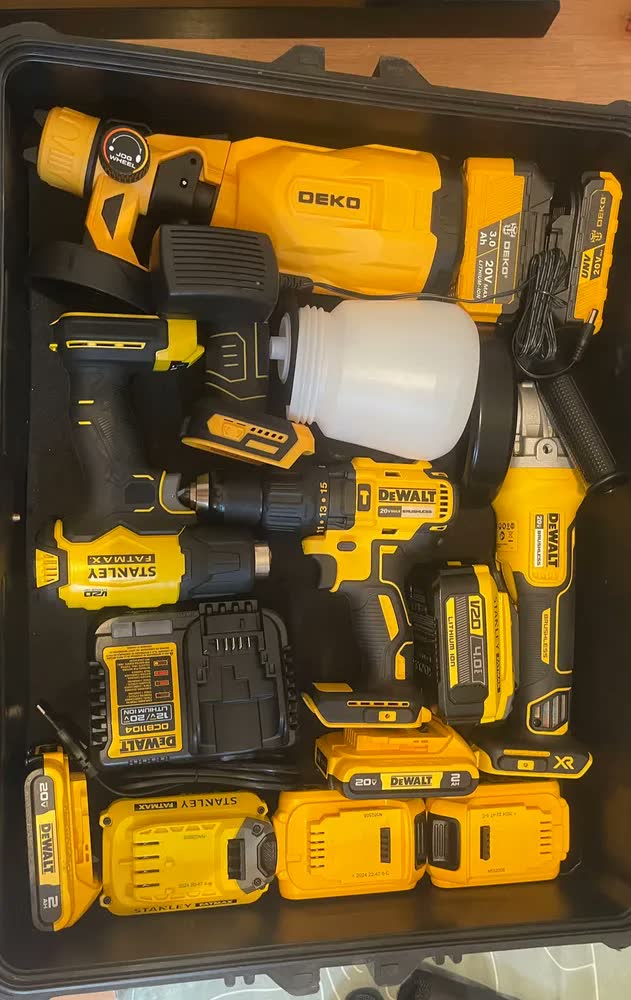 foto de Esmerilhadeira Angular 115-125mm 20V Brushless DEWALT DCG413P2 Velocidade 9000Rpm