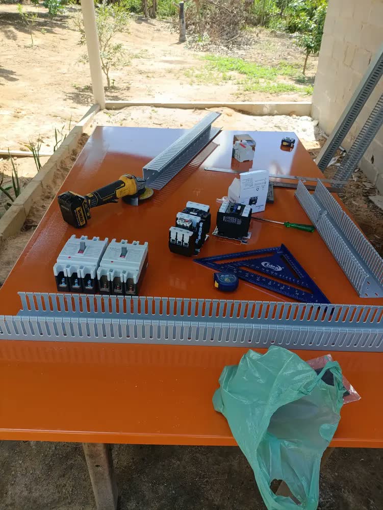 foto de Esmerilhadeira Angular 115-125mm 20V Brushless DEWALT DCG413P2 Velocidade 9000Rpm