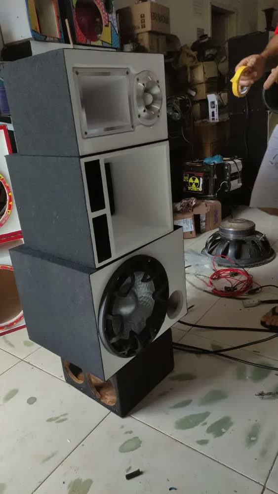 foto de Tipo de alto-falante super tweeter JBL ST400 Trio para carro/caminhonete cor branco 4.724