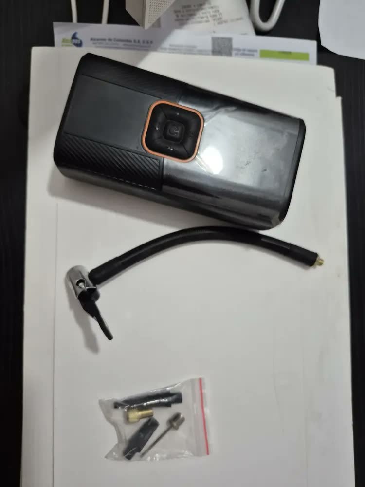 foto de Calibrador Compressor De Ar Portátil 150 Psi Para Pneus Carro Moto Bicicleta Bolas