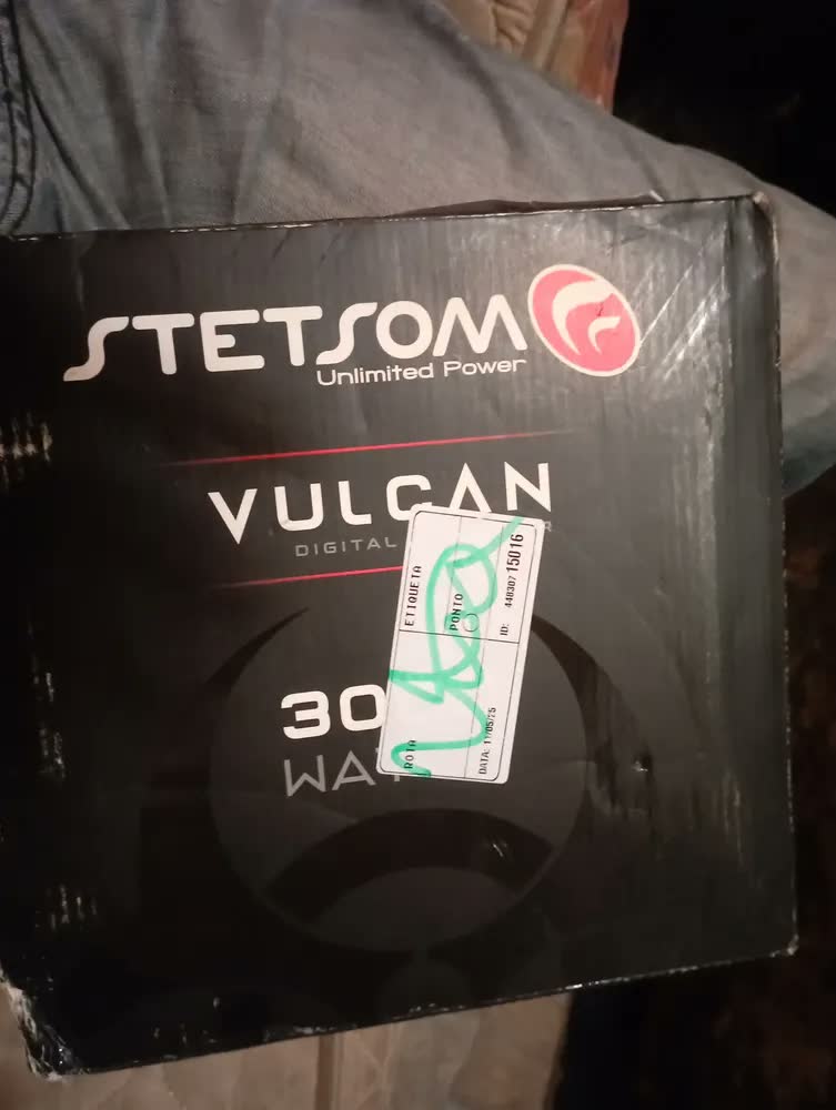 foto de Módulo Amplificador Stetsom Vulcan 3000 Full Range de 3000W RMS e 2 Ohms