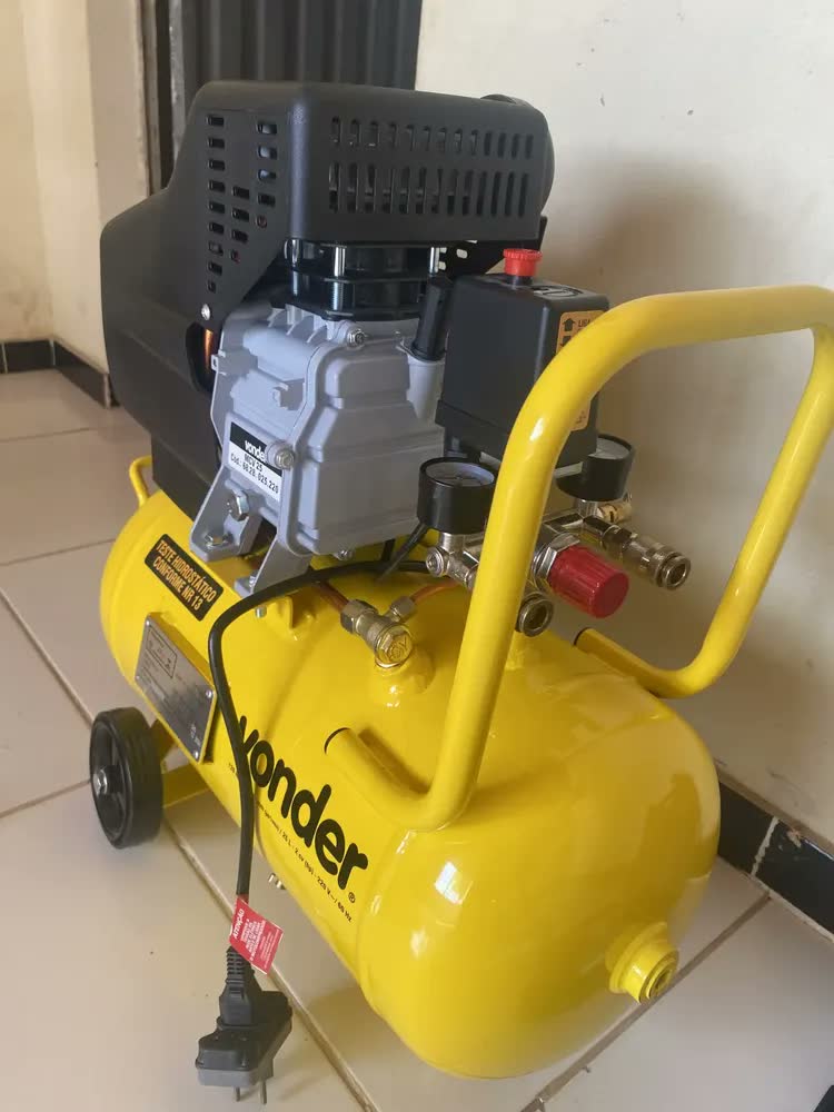 foto de Compressor De Ar 6,5 Pés 25 Litros 2 Hp Mcv25 - Vonder