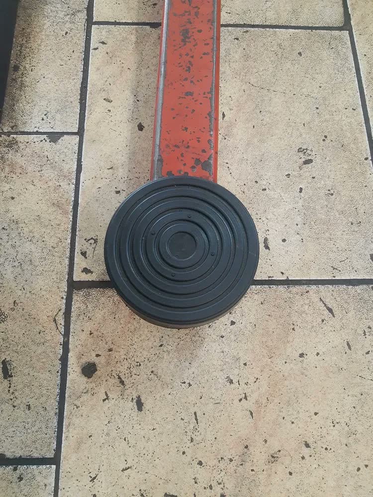 foto de Sapata Elevador Automotivo PH 120mm Encaixe Borracha 10.000kg 2 Colunas