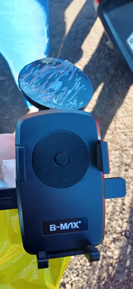 foto de Suporte Celular Garras Para Carro Ventosa Articulado Painel
