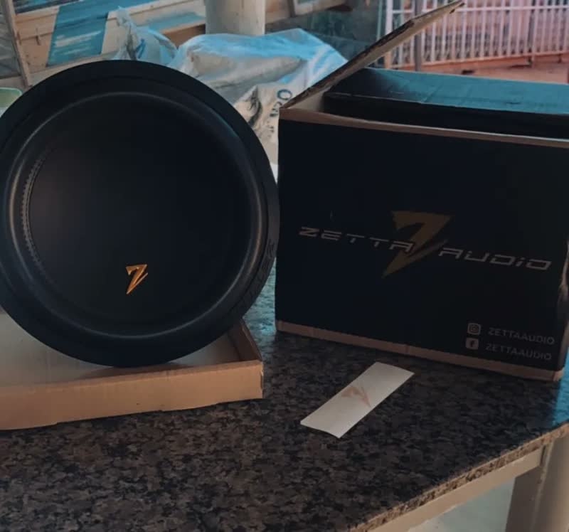 foto de Subwoofer Zetta Audio S-12 12 Polegadas 700rms 4 Ohms