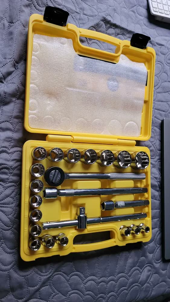 foto de Jogo Kit de Ferramentas Manuais Chave Catraca 1/2 8 a 32mm BCS022 The Black Tools Cor Amarelo