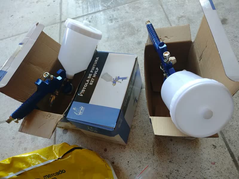 foto de Pistola De Pintura Hvlp 827 Bico 1.4mm Kit Com 3 Wwsoldas Cor Azul Não se aplica
