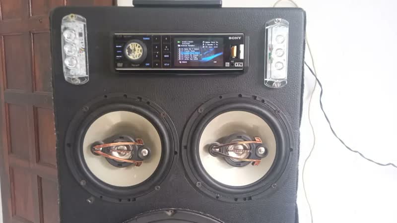 foto de Alto Falante 6 Polegadas Hurricane Qr6 Platino 160w Rms Cor Grafite E Preto