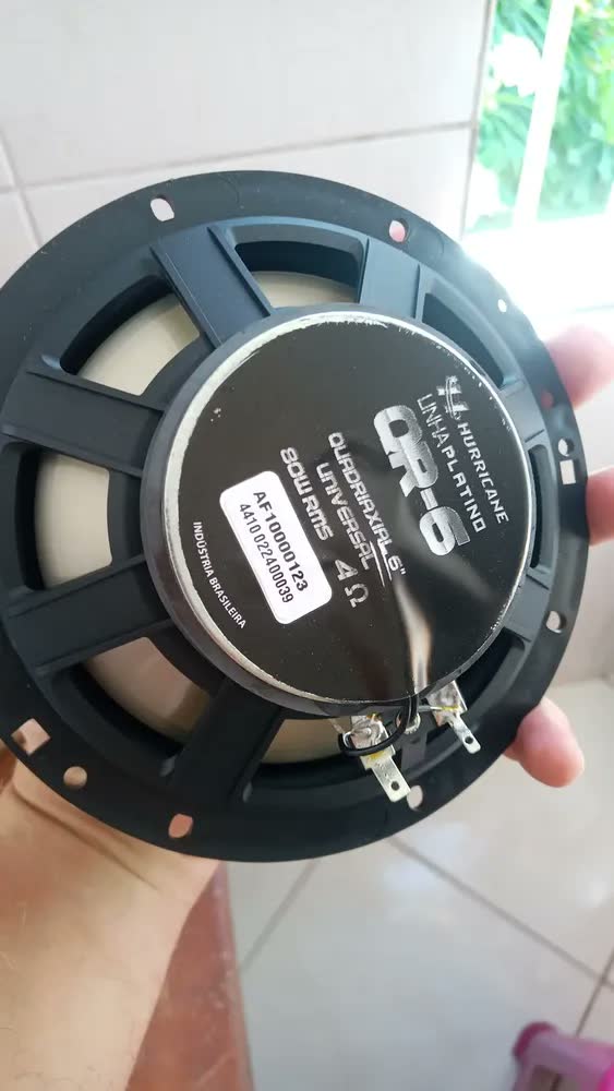 foto de Alto Falante 6 Polegadas Hurricane Qr6 Platino 160w Rms Cor Grafite E Preto