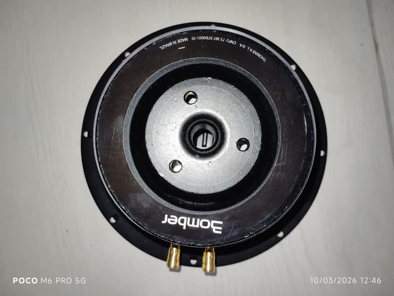 foto de Subwoofer Bomber 8 Pol B-one 200w Rms 4 Ohms Alto Falante