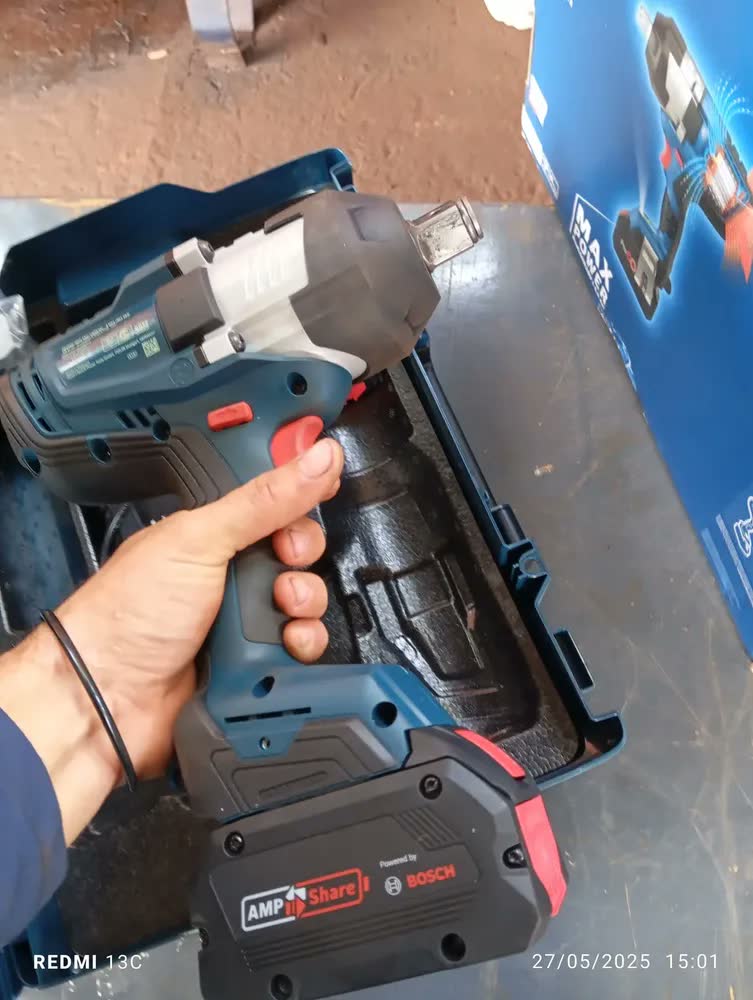 foto de Chave De Impacto Gds 1600 Hc 3/4'' Biturbo Bosch Sem Bateria