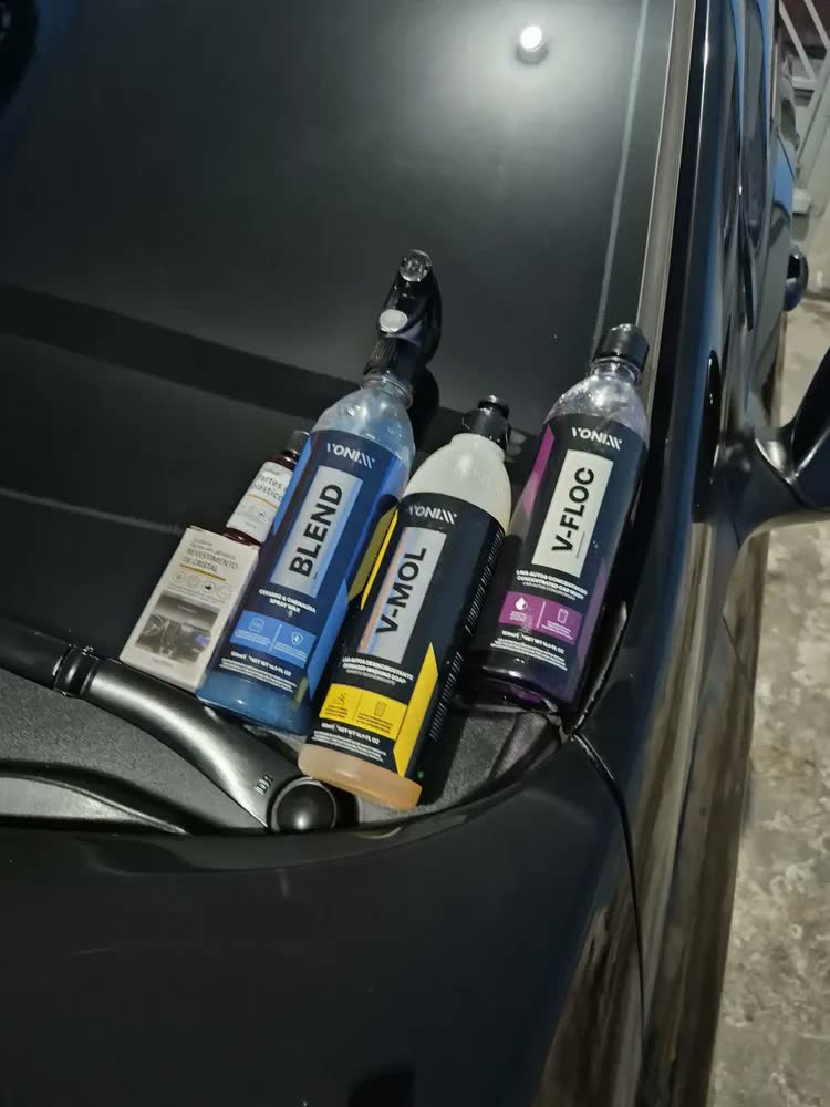foto de Shampoo Automotivo Neutro Concentrado Vonixx V-Floc V-Mol 500ml