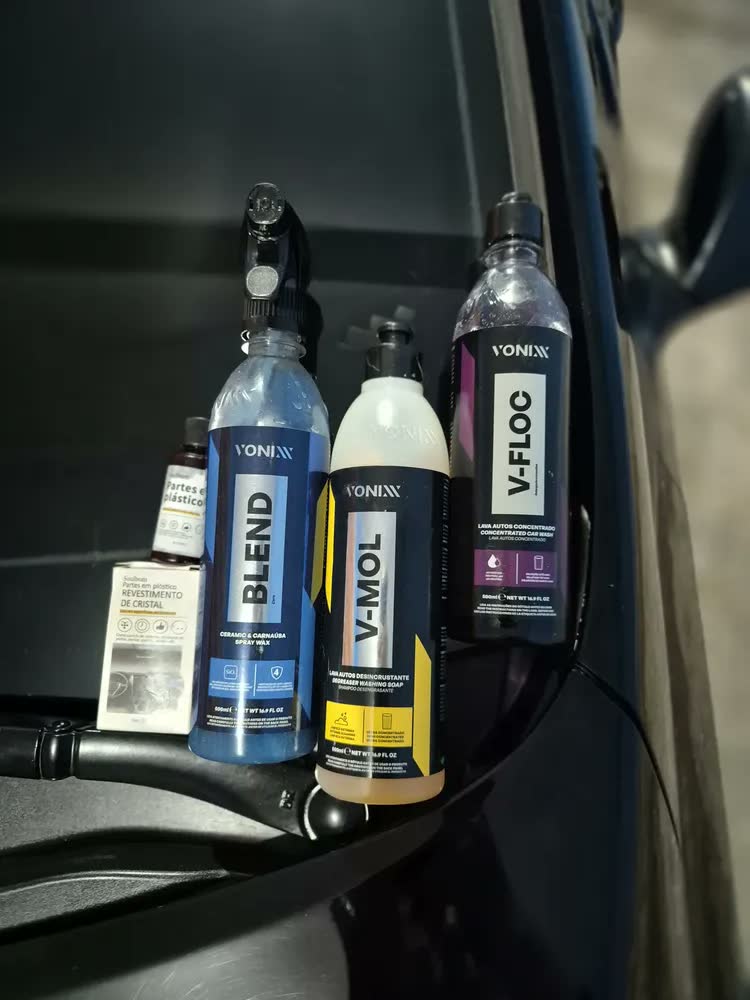 foto de Shampoo Automotivo Neutro Concentrado Vonixx V-Floc V-Mol 500ml