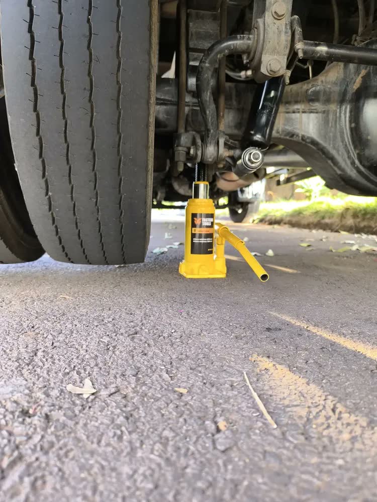 foto de Macaco Hidráulico Tipo Garrafa 8 Toneladas Fasterr Tools