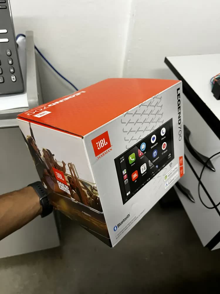 foto de Central Multimídia Jbl Legend 700 7 Pol Carplay Android Auto car