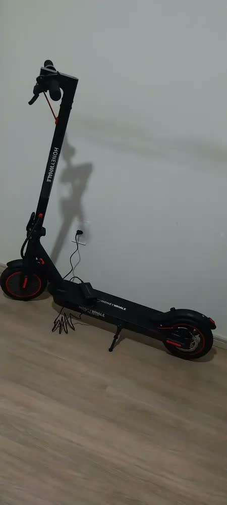 foto de HONEYWHALE M2 Pro Patinete Eletrico Adulto, 500W Scooter Elétrica, Velocidade Máxima de 32 KM/H, 22 KM de Autonomia, Honey Whale com App Bluetooth (36V 7.8AH)