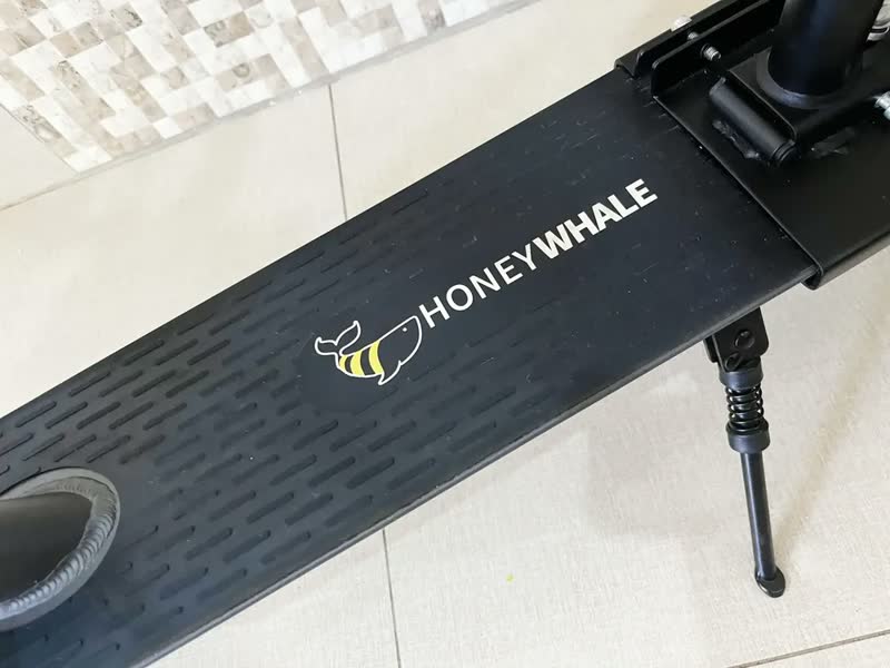 foto de Honeywhale M2 Max-b Patinete Eletrico Adulto, 500w Scooter Eletrica Com Motor(MAX), 32 Km Autonomia, 32 Km/h Velocidade Máxima , Honey Whale Patinete Elétrico Dobrável Com APP Bluetooth