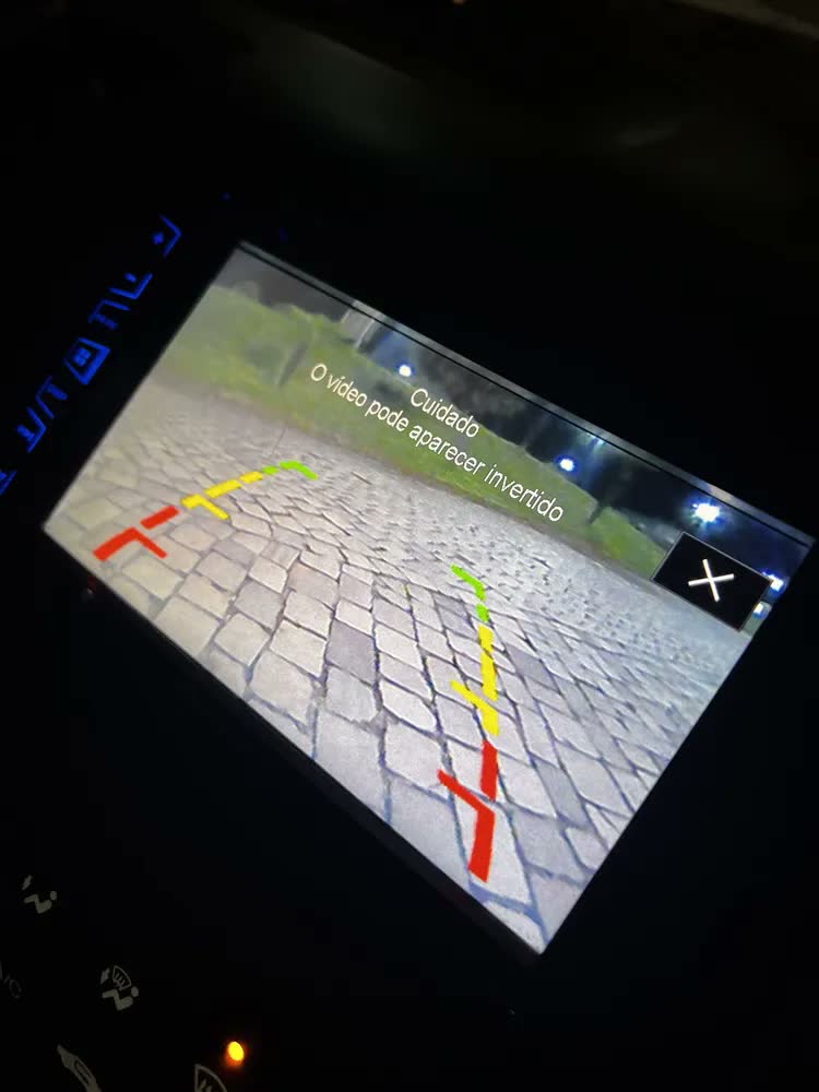 foto de Câmera De Re Automotiva 8 Leds Hd Infravermelho Visão Noturna Colorida Universal Veicular Carro Borboleta 2 Em 1 A Prova D'agua Gurumania