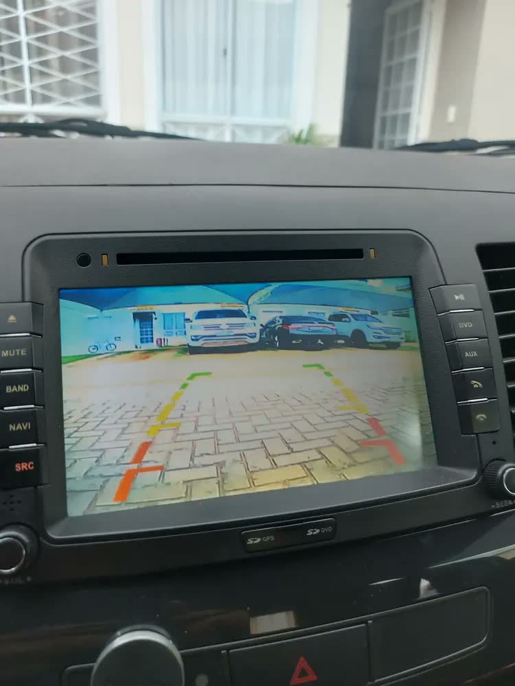 foto de Câmera De Re Automotiva 8 Leds Hd Infravermelho Visão Noturna Colorida Universal Veicular Carro Borboleta 2 Em 1 A Prova D'agua Gurumania