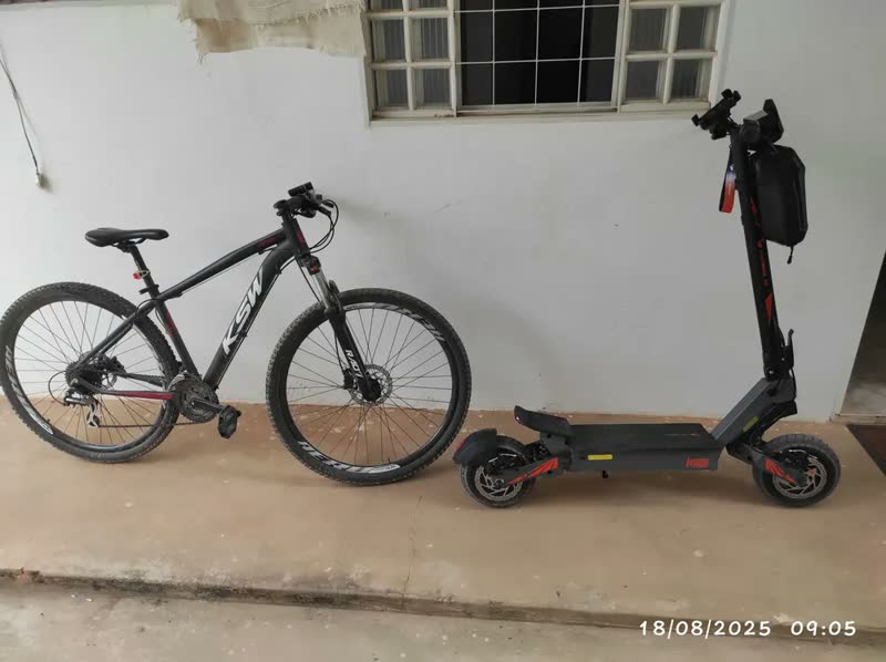 foto de Honeywhale H2 Patinete Elétrico Dobrável Para Adultos, Motor De 1200w (máx), Velocidade Máxima De 50 Km/h, Autonomia De 50 Km, Bateria De 15ah, Honey Whale Scooter Eletrica Com Dupla Suspensão Cinza