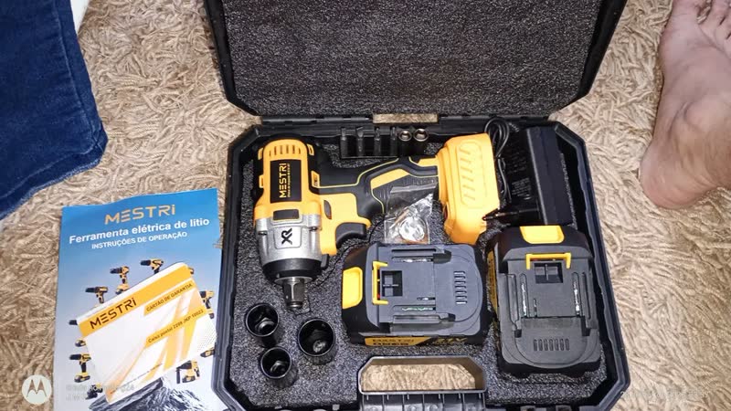 foto de Chave de Impacto MESTRI M-21V Brushless a Bateria 21V de 4Ah com 2 Baterias e Maleta