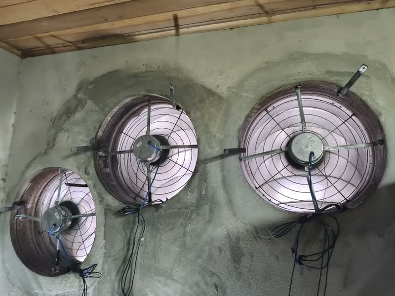 foto de Exaustor Industrial 50 Cm Alta Vazão Coifa P/cabine Pintura