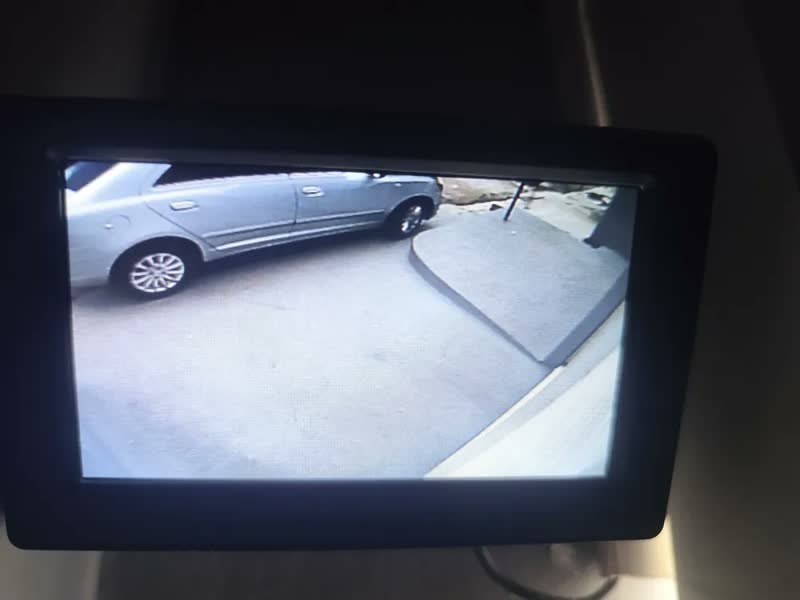 foto de Camera De Ré Hd Automotiva Traseira Frontal Veicular Borboleta 2 Em 1 À Prova D'água Estacionamento Visão Noturna Instalação Fácil 12V WMix Eletrônicos