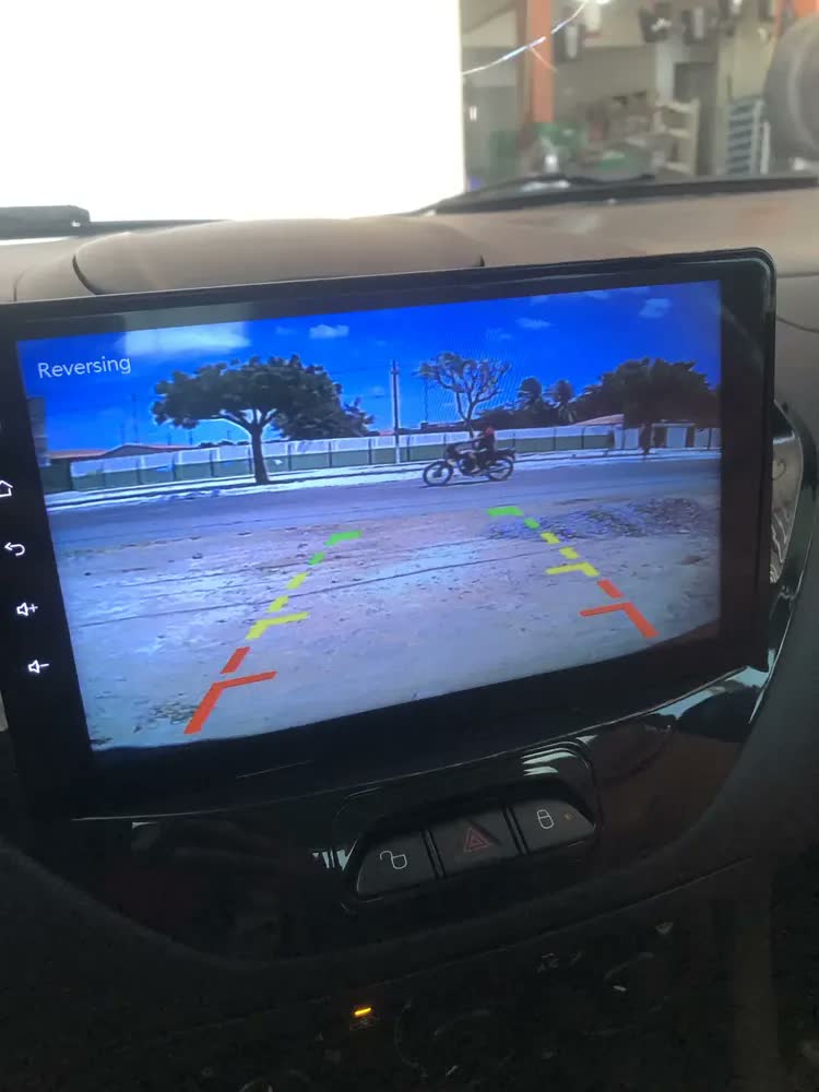 foto de Camera De Ré Hd Automotiva Traseira Frontal Veicular Borboleta 2 Em 1 À Prova D'água Estacionamento Visão Noturna Instalação Fácil 12V WMix Eletrônicos