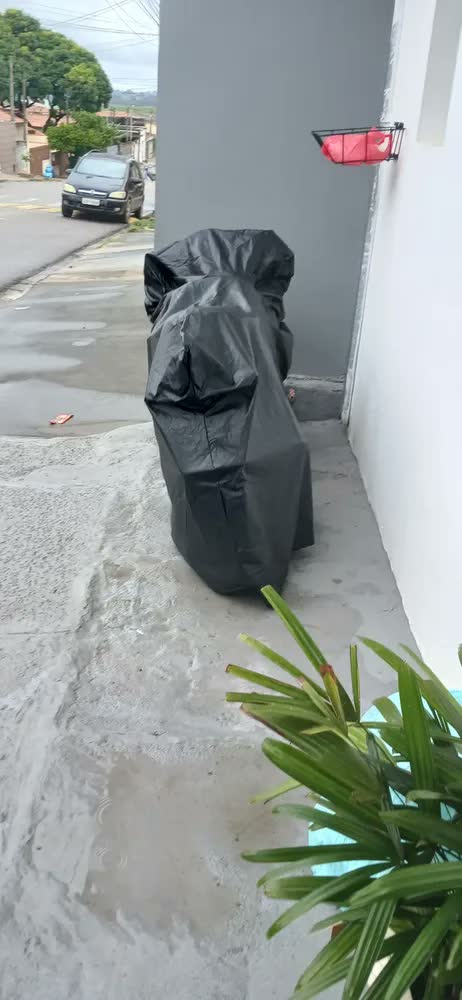 foto de Capa Para Moto Couro Forrada Impermeável Térmica Sol Chuva