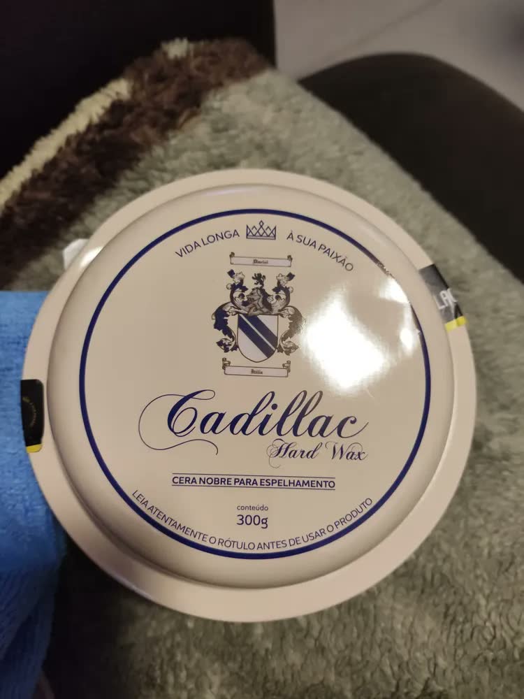 foto de Kit Cera Hard Wax Cadillac 300g + Flanela Pano Microfibra