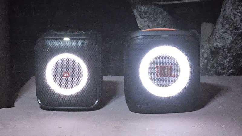 foto de Alto-falante Jbl Partybox Encore Essential 2 Party preto