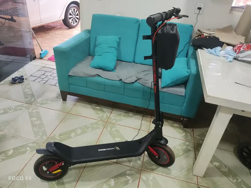 foto de HONEYWHALE M1 MAX Patinete Elétrico Adulto, 500W-32KM/H-22KM-120KG, Scooter-Eletrica-Velocidade-Juvenil-Dobrável-Autonomia-de-Aplicativo-Bluetooth-Carge-Honey Whale, Suspensão Dianteira e Traseira