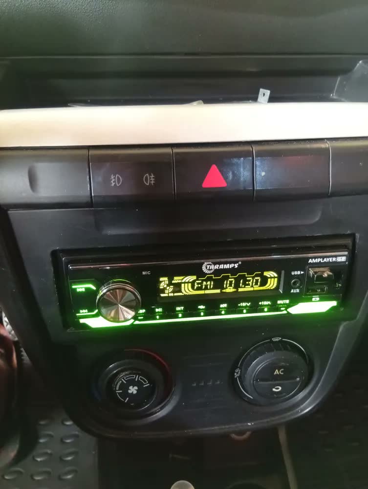 foto de Player Automotivo Taramps AMPLAYER G2 com Bluetooth e 400W RMS