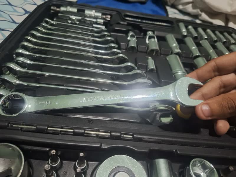 foto de Jogo Soquetes Catracas Ferramentas Kit Chave 216 Peças Completa Oficina Master Maleta Tkf216 The Black Tools