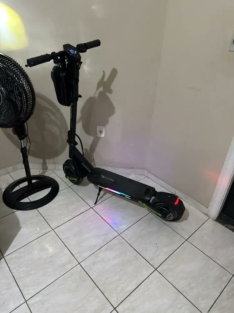 foto de Patinete Elétrico Adulto Honeywhale E9 MAX-N, 650w-40km-32km/h-120kg, Velocidade-juvenil-dobrável-scooter-eletrica-autonomia-de-aplicativo-bluetooth-capacidade, Com Dupla Suspensão, Honey Whale