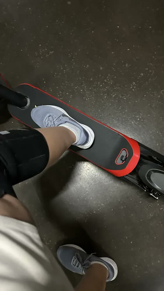 foto de Patinete Elétrico Adulto Honeywhale E9 MAX-N, 650w-40km-32km/h-120kg, Velocidade-juvenil-dobrável-scooter-eletrica-autonomia-de-aplicativo-bluetooth-capacidade, Com Dupla Suspensão, Honey Whale