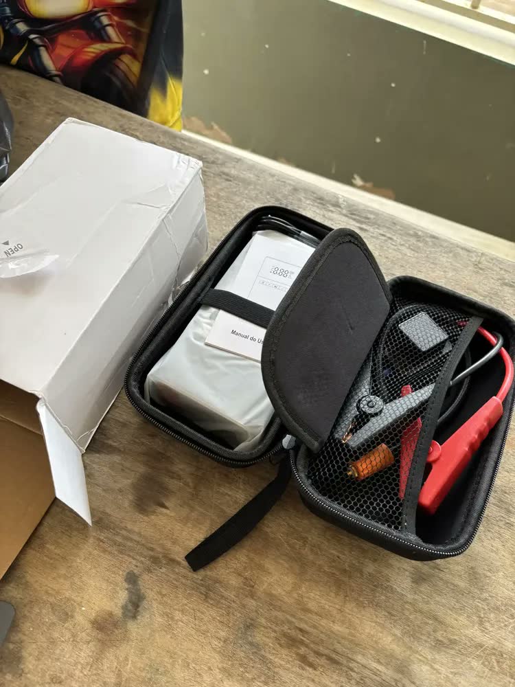 foto de Vigomot Auxiliar Partida Bateria Veicular Portátil Com Compressor Ar Emergência, Inflação Rápida 150psi, Power Bank 10000mah, Com Bolsa De Transporte