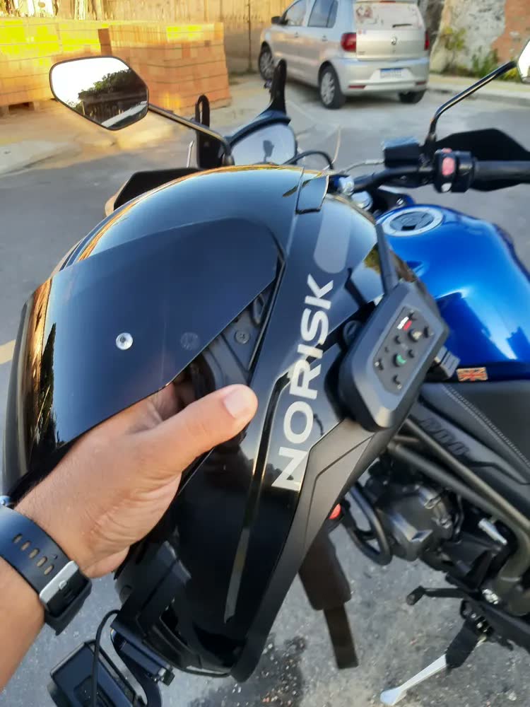 foto de Intercomunicador Capacete Bluetooth V6 Plus Riders 2 Unidades IP65