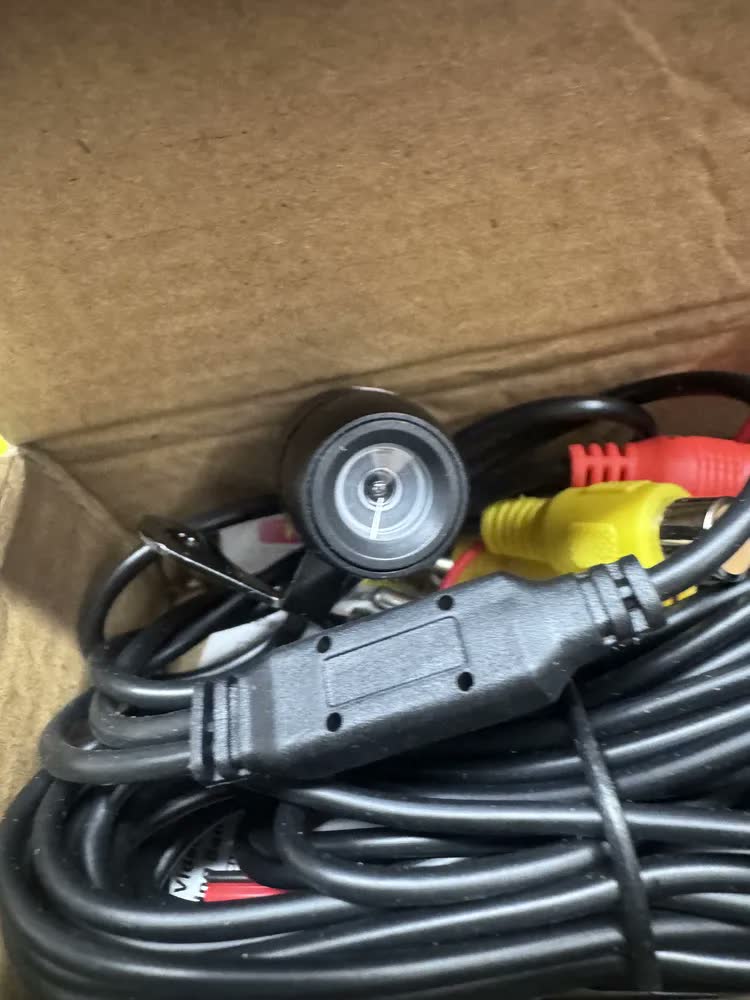 foto de Câmera De Re Automotiva Led Hd Infravermelho Visão Noturna Colorida Universal Veicular Carro Borboleta 2 Em 1 A Prova D'agua