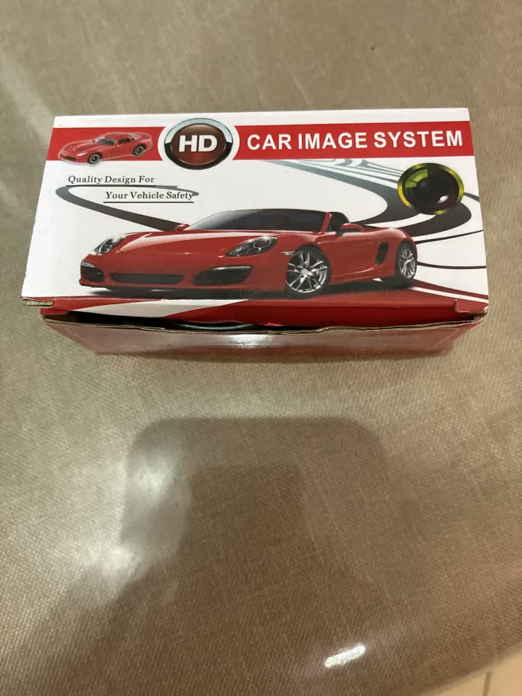 foto de Câmera De Re Automotiva Led Hd Infravermelho Visão Noturna Colorida Universal Veicular Carro Borboleta 2 Em 1 A Prova D'agua