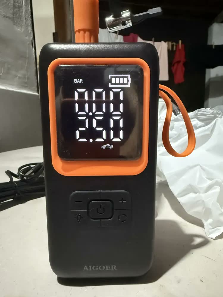 foto de Compressor Portátil 150PSI Bomba De Ar E Inflador De Pneus Turbo Air Automotivo Para Carro, Moto, Bicicleta E Bola, Calibrador Inteligente
