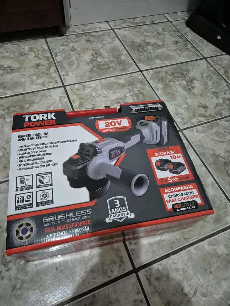 foto de Esmerilhadeira Lixadeira Industrial Tork 125mm Bateria 20v Cor Cinza Frequência 50/60hz