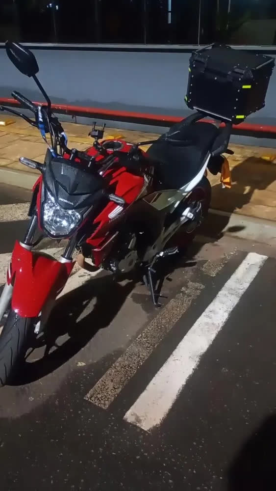 foto de Bauleto Aluminio 45l Reforçado C/base De Fixação Univers