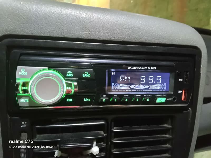 foto de Aparelho De Som Carro Automotivo Bluetooth Pendrive Sd Rádio