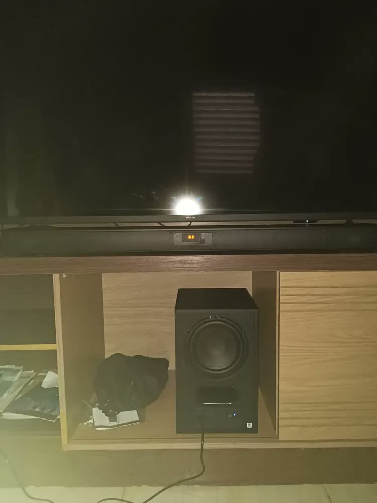 foto de Soundbar Cinema SB180 2.1 JBL Bluetooth com Subwoofer Sem Fio de 6,5