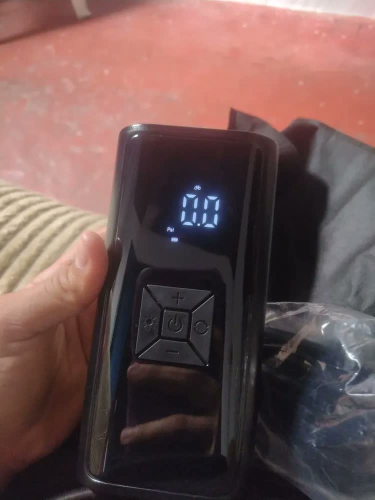 foto de Mini Compressor Ar Calibrador Encher Pneu 150 Psi 34 L/min Led E Display Portátil Digital Sortido Com Luzes Led Sos Emergência Encher Pneu Bomba De Ar 127/220V Para Carro Moto Bicicleta E Bola