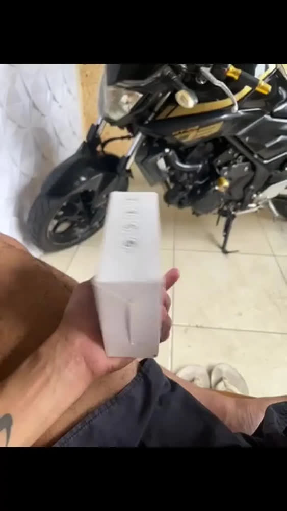 foto de Mini Compressor De Ar Portátil Carro Moto Bicicleta Preto Monofásica