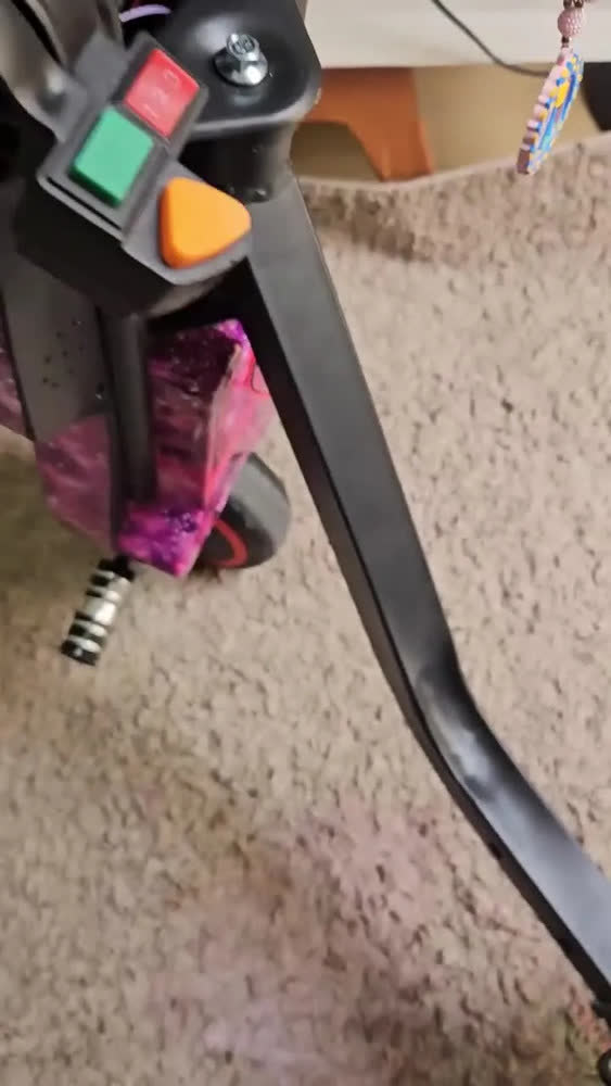 foto de Triciclo Elétrico Drift Rmira de 250W com LED, Bluetooth e Kit Proteção
