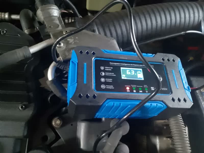 foto de Carregador Inteligente De Bateria Good Vision 12v 6a Automotivo Digital Lcd Para Carro Caminhão Moto Carga Rápida Portátil Para Auxiliar Partida Lenta Emergência - Bivolt