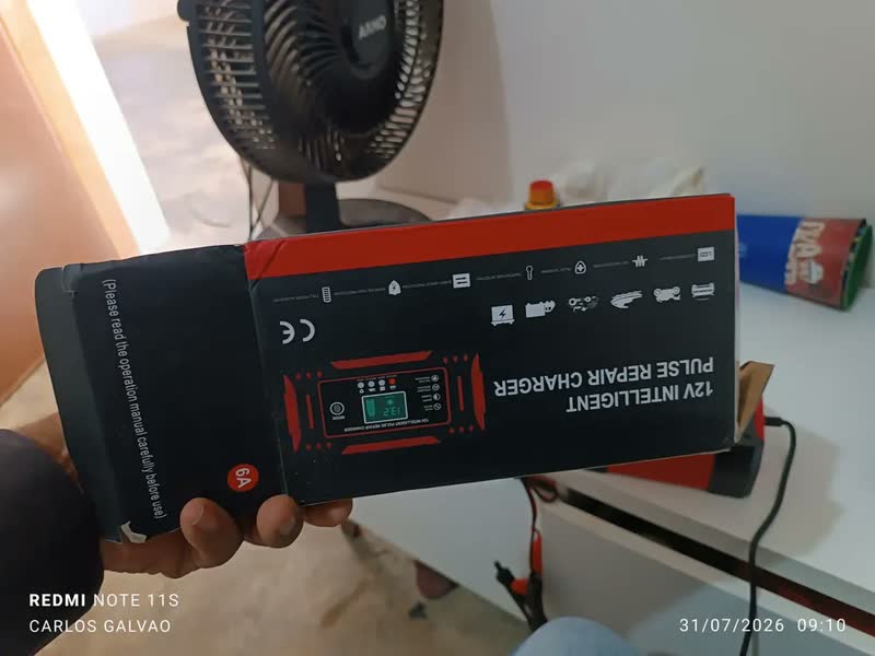 foto de Carregador Inteligente de Bateria Automotiva 12V 6A Portátil Bivolt 110/220V para Carro, Moto, Moto Aquática e Veículos Náuticos com Proteção